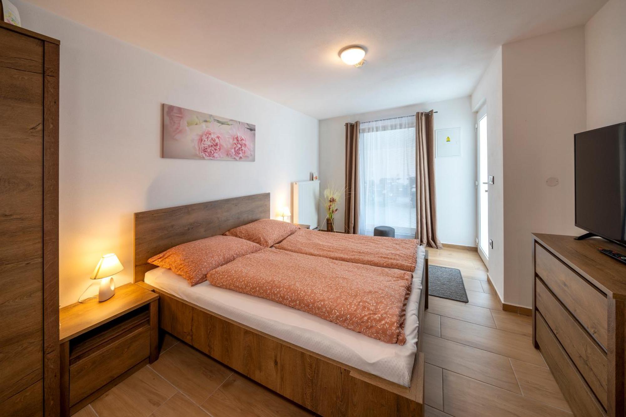 Apartmany Pod Namestim 2 Телч Экстерьер фото