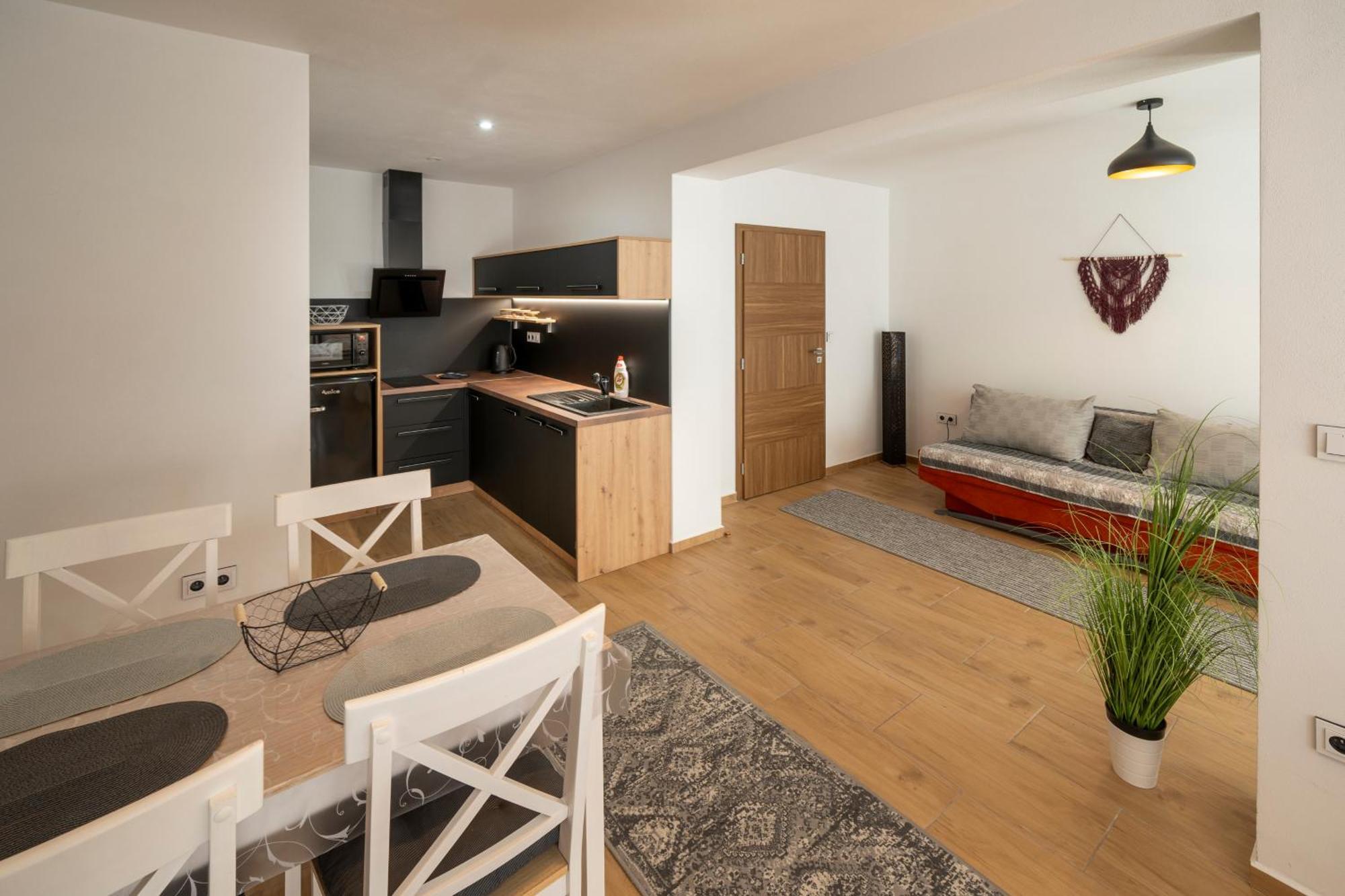 Apartmany Pod Namestim 2 Телч Экстерьер фото